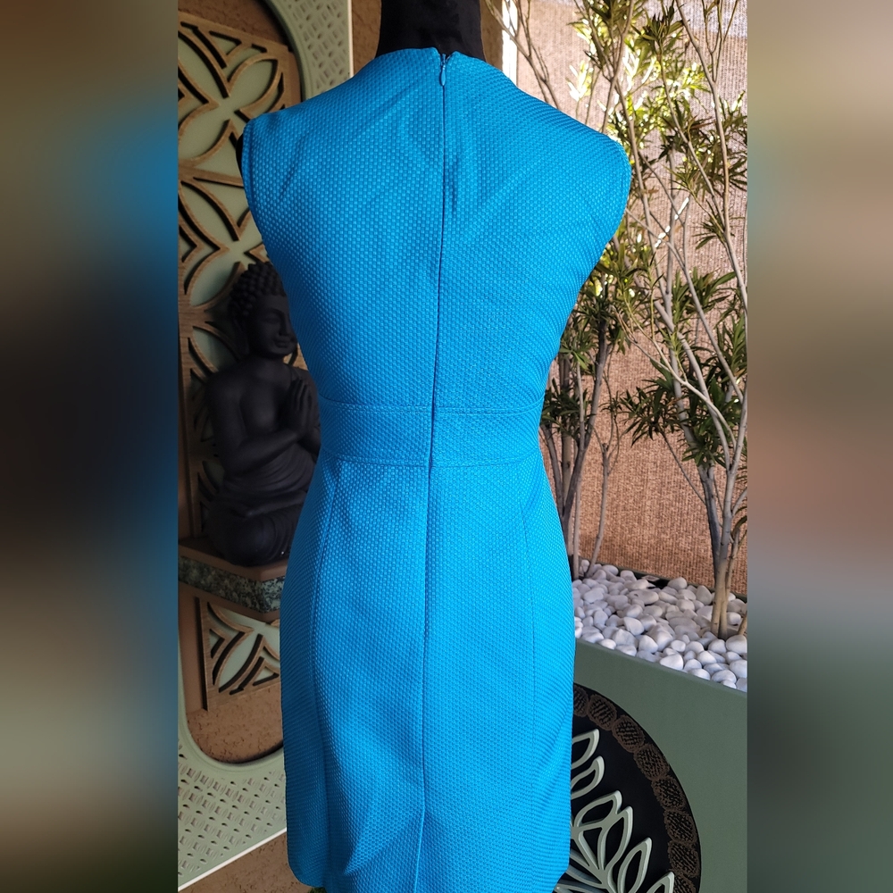 Tahari Aqua Textured Sheath Dress with Decorative Linked Belt - Picture 2 of 15